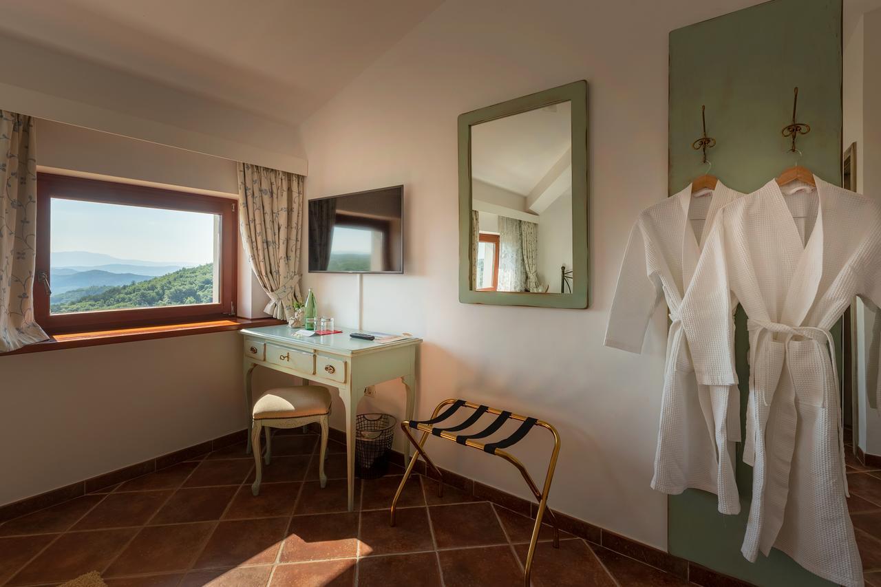 Palazzo Angelica B&B Adults Only Oprtalj Dış mekan fotoğraf